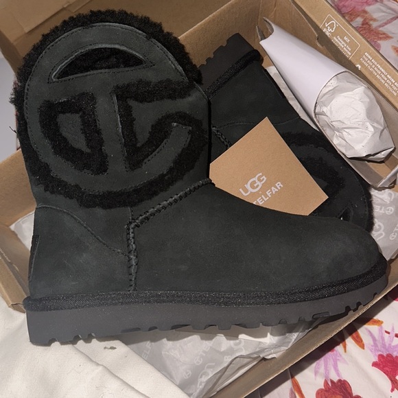TELFAR X UGG mini boot - Picture 6 of 9
